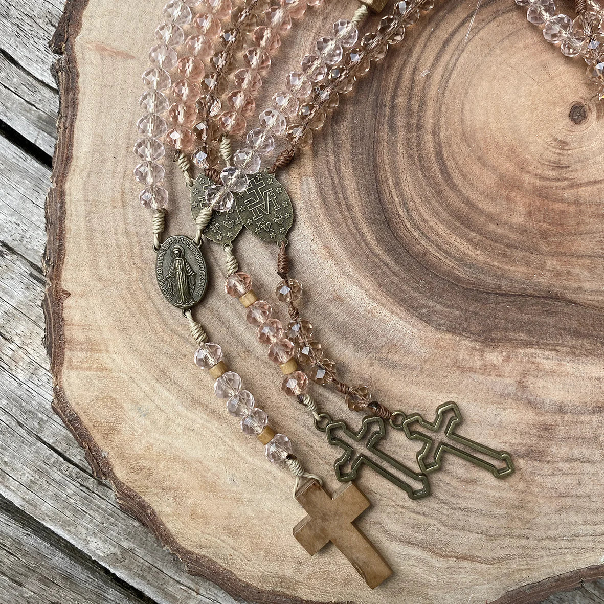 l'atelier of: "The Holy Rosary"